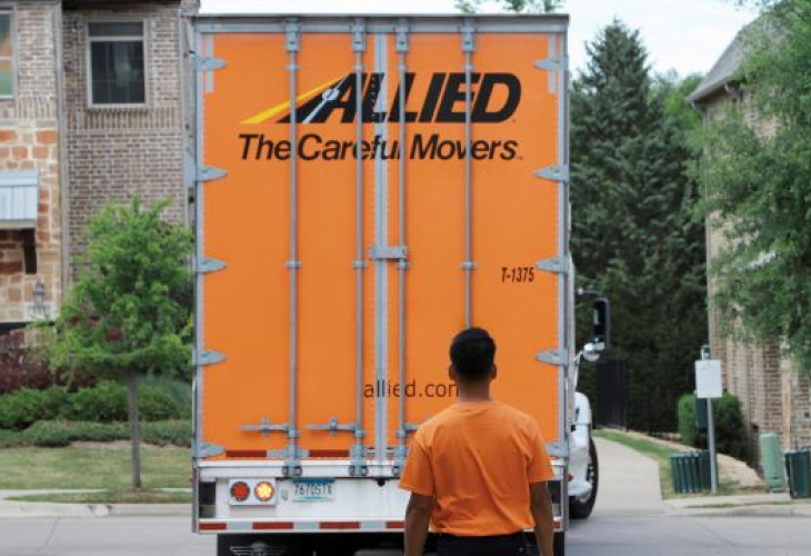 Carey Drivers Alan & Toni Henderson Awarded Allied Driver of the Month January 2025